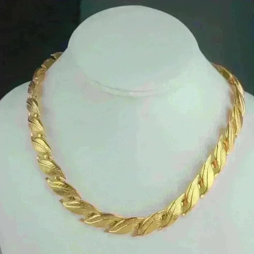 Vintage Napier Gold Tone / Gold Plated necklaces set of 3 - Picture 3 of 16